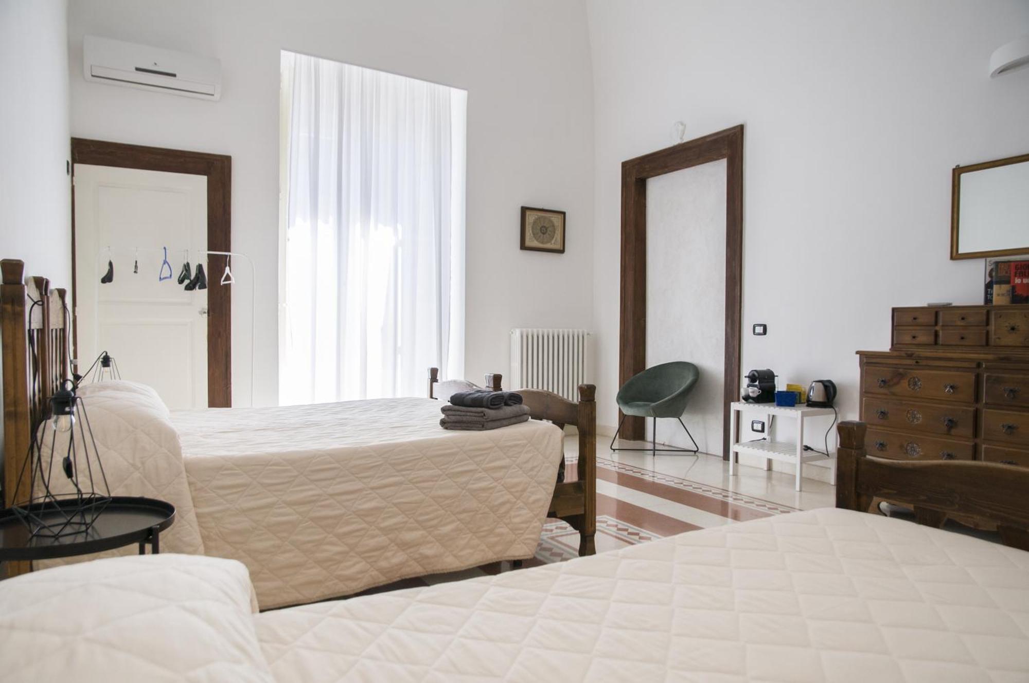 Palazzo Italia Apartments Bari Exterior foto