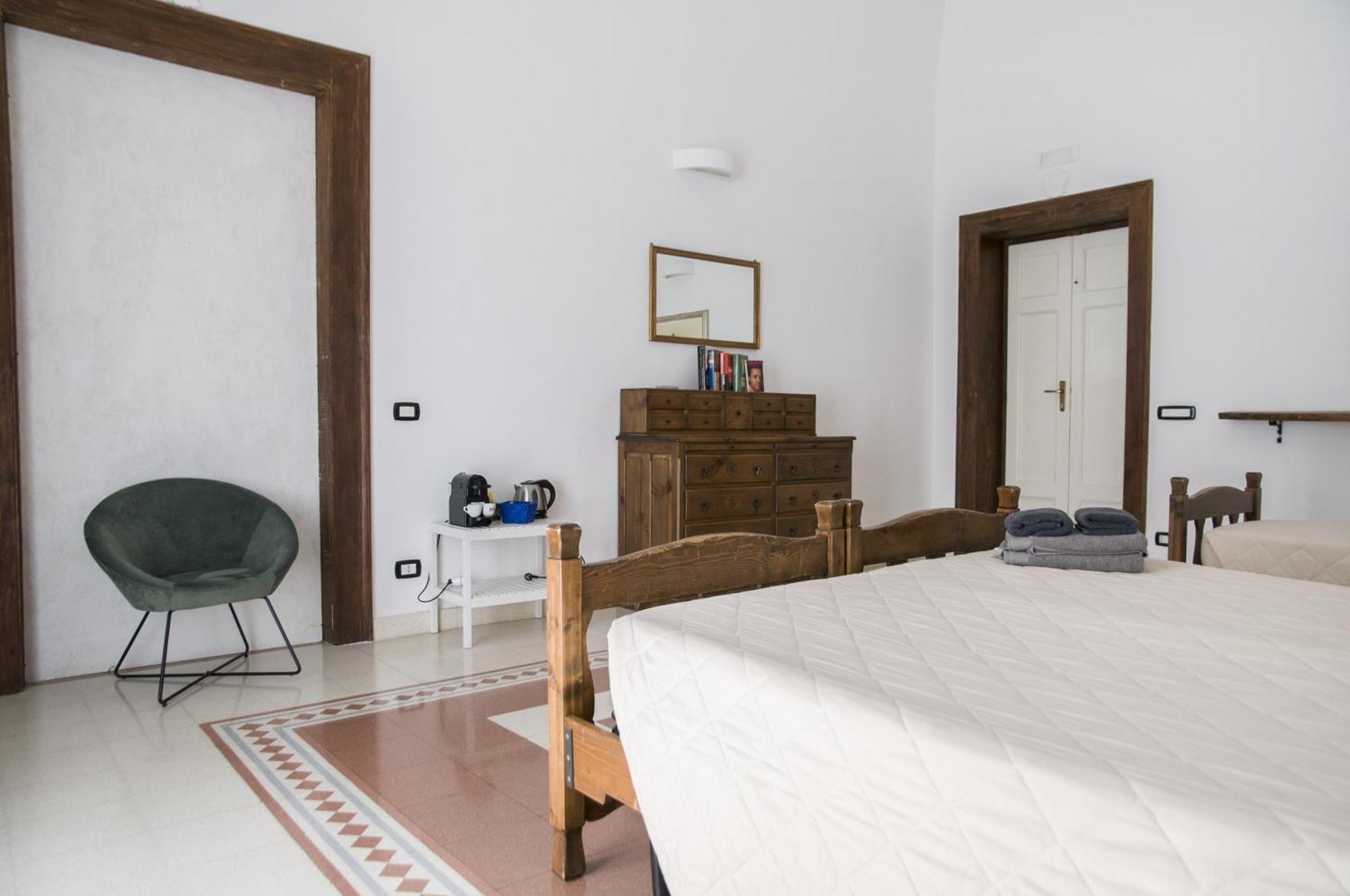 Palazzo Italia Apartments Bari Exterior foto